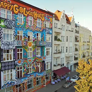 Happy Go Lucky + , Berlín Alemania