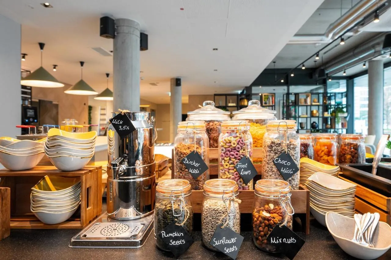 Staycity Aparthotels Frankfurt Airport 美因河畔法兰克福
